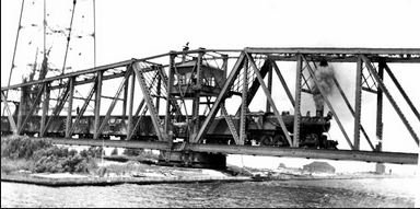 canal - train bridge